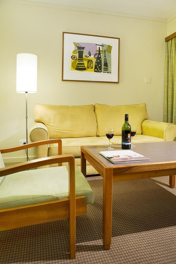Apartment Glenelg SA Accommodation 4U