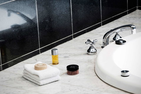 Hyatt Hotel Canberra - A Park Hyatt Hotel - Accommodation 4U 42