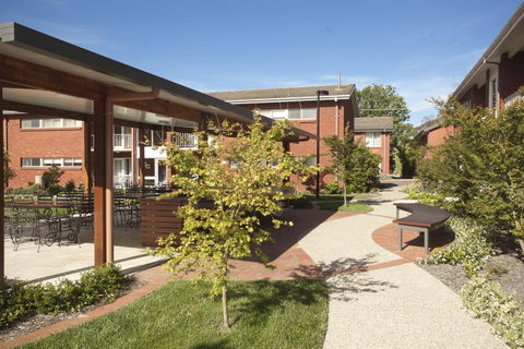 Forrest Hotel & Apartments - Accommodation 4U 35