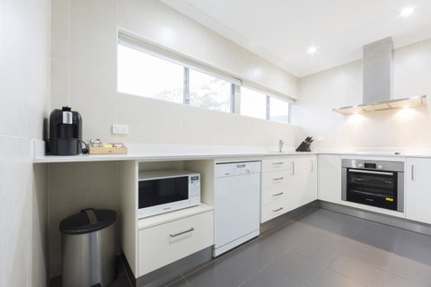 Forrest Hotel & Apartments - Accommodation 4U 37