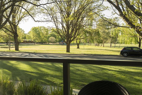 Forrest Hotel & Apartments - Accommodation 4U 5