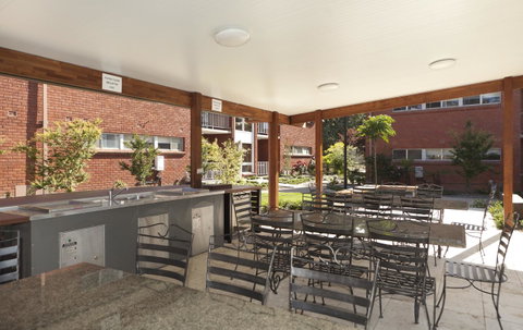 Forrest Hotel & Apartments - Accommodation 4U 34