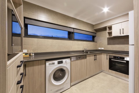 Forrest Hotel & Apartments - Accommodation 4U 19