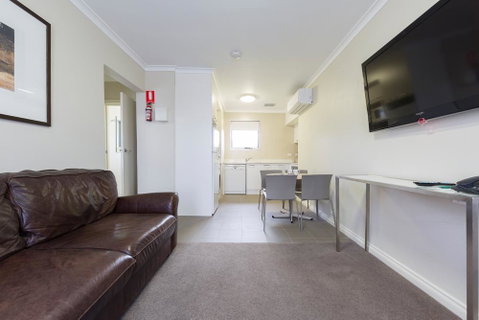 Forrest Hotel & Apartments - Accommodation 4U 2
