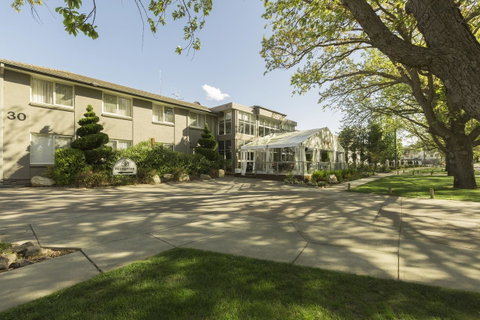 Forrest Hotel & Apartments - Accommodation 4U 27