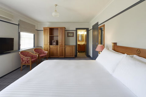 Brassey Hotel - Managed By Doma Hotels - Accommodation 4U 6