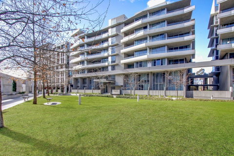 Realm Park 39 Barton ACT - Accommodation 4U 39