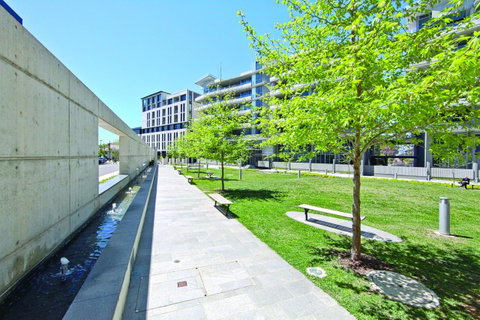 Realm Park 39 Barton ACT - Accommodation 4U 24