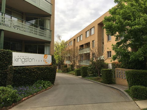 Kingston Comfy Apartment - Accommodation 4U 0