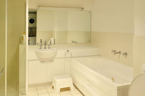 Kingston Comfy Apartment - Accommodation 4U 7
