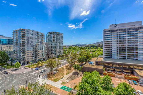 Spacious 1BR Stylish New Acton Apartment +Parking - Accommodation 4U 18