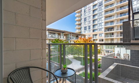 Spacious 1BR Stylish New Acton Apartment +Parking - Accommodation 4U 6