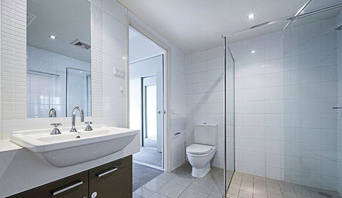 Spacious 1BR Stylish New Acton Apartment +Parking - Accommodation 4U 3