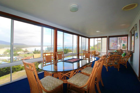Bally High, 20 Dulconghi Street - Accommodation 4U 8