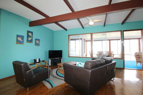 Bally High, 20 Dulconghi Street - Accommodation 4U 14