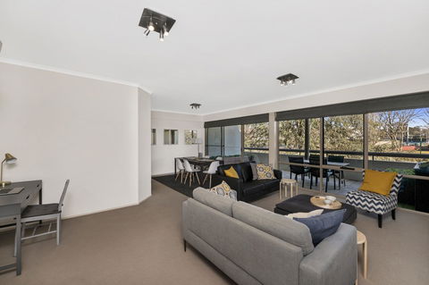 Accommodate Canberra - The Summit - Accommodation 4U 0