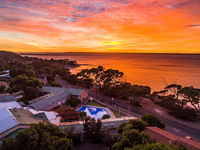 Book American River Accommodation Vacations Accommodation 4U Accommodation 4U