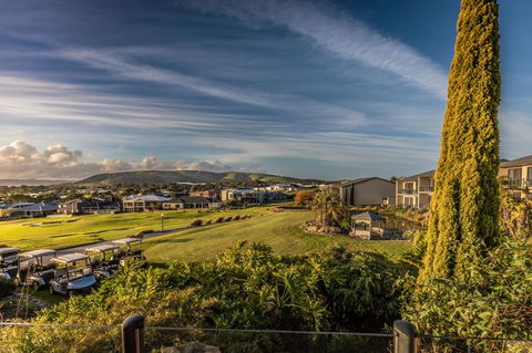 McCracken Country Club - Accommodation 4U 5