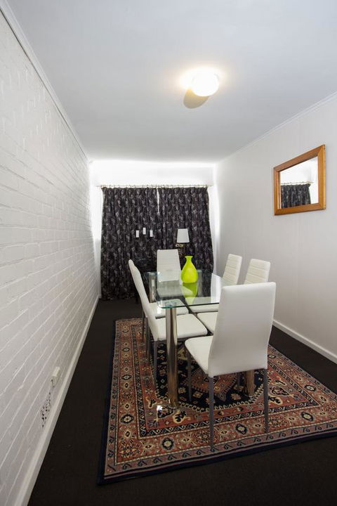 Cowan Street Bungalow - Accommodation 4U 12