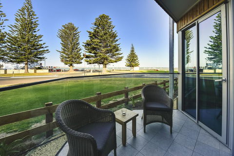 Bonnies Of Beachport - Accommodation 4U 32