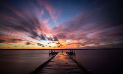 Lakeside Waterfront Apartment The Entrance - Accommodation 4U 25