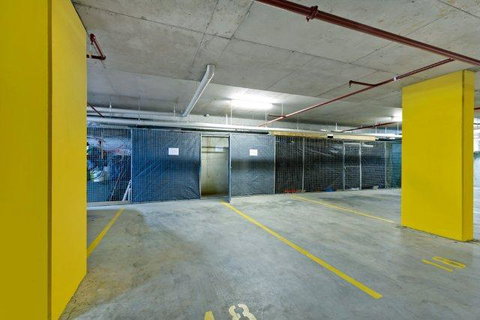 Lakeside Waterfront Apartment The Entrance - Accommodation 4U 12