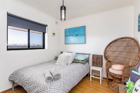Blissful Beachfront Beachouse - Accommodation 4U 13