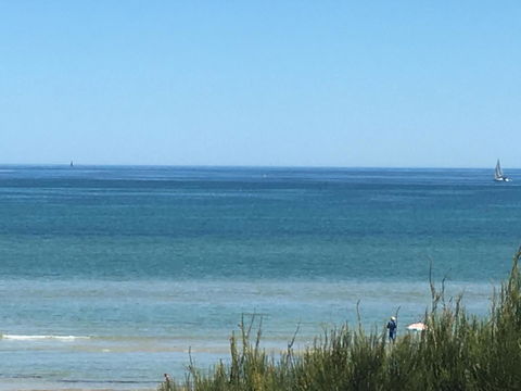 Blissful Beachfront Beachouse - Accommodation 4U 19