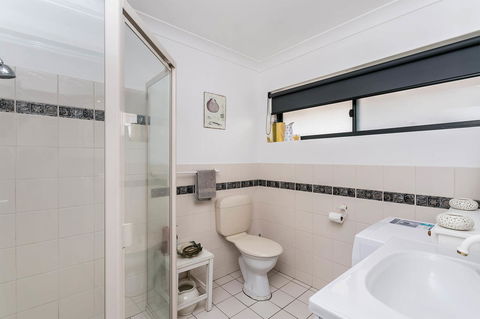 Blissful Beachfront Beachouse - Accommodation 4U 14