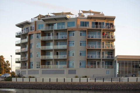 Wallaroo Marina Apartments - Accommodation 4U 1