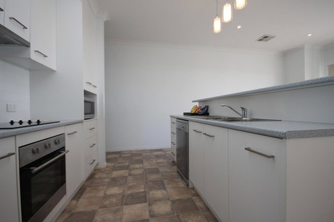 Wallaroo Marina Apartments - Accommodation 4U 24
