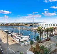 Port Adelaide Executive Waterfront Apartment - Accommodation 4U