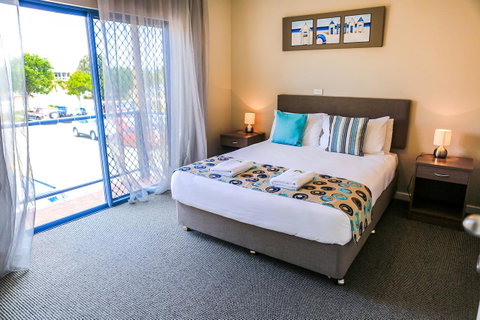 Marina Hotel - Accommodation 4U 30