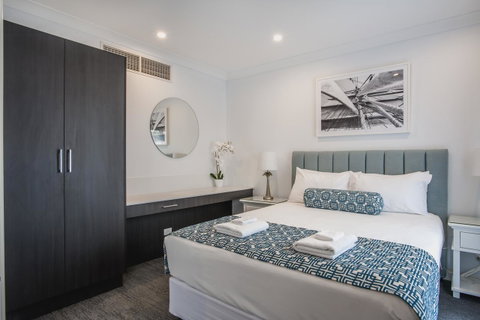 Marina Hotel - Accommodation 4U 22
