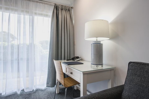 Marina Hotel - Accommodation 4U 15