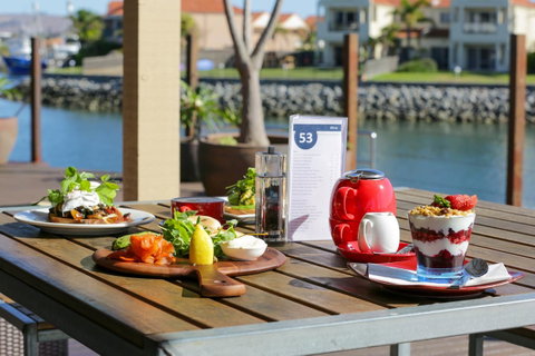 Marina Hotel - Accommodation 4U 40