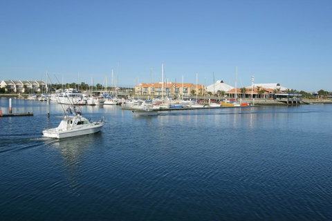 Marina Hotel - Accommodation 4U 39