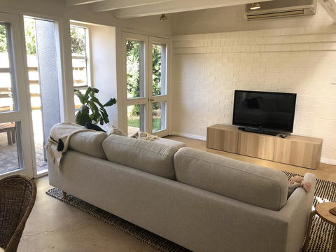 The Loft - Beautiful Central Barossa Apartment - Accommodation 4U 1