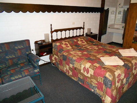Bordertown Motel - Accommodation 4U 9