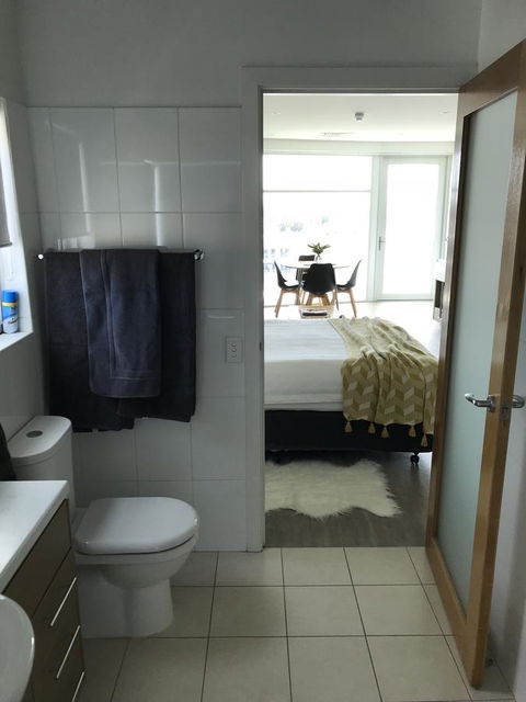 Ocean View Luxury Apartment & Suite - Accommodation 4U 18