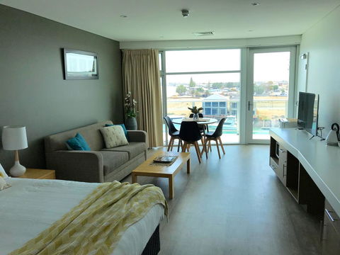Ocean View Luxury Apartment & Suite - Accommodation 4U 24
