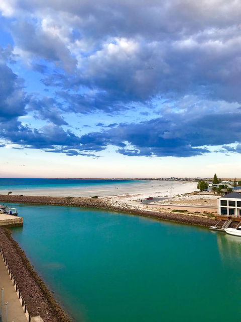 Ocean View Luxury Apartment & Suite - Accommodation 4U 0