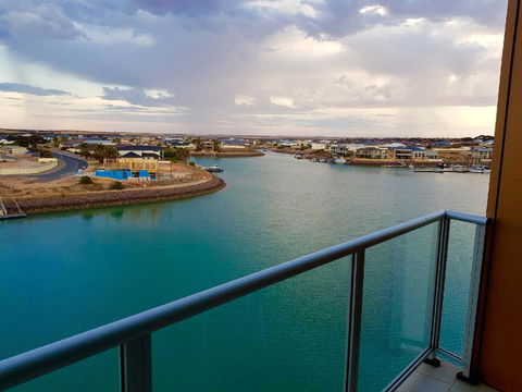 Ocean View Luxury Apartment & Suite - Accommodation 4U 34