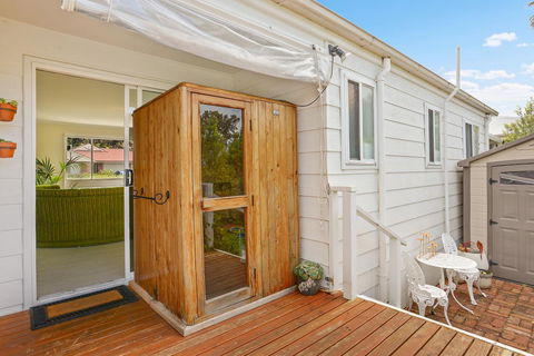 Ainslie Roberts Drive Retreat - Accommodation 4U 17