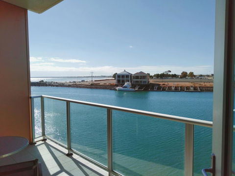 Wallaroo Marina Executive Apartments - Accommodation 4U 0