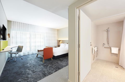 Holiday Inn Express Adelaide City Centre, An IHG Hotel - Accommodation 4U 11