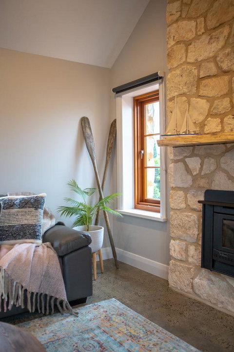 Lucy's Cottage - Accommodation 4U 8