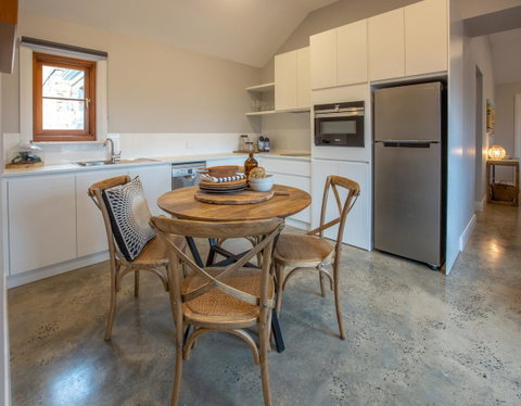 Lucy's Cottage - Accommodation 4U 9