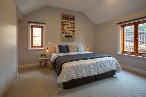 Lucy's Cottage - Accommodation 4U 5