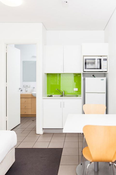 Majestic Oasis Apartments - Accommodation 4U 28
